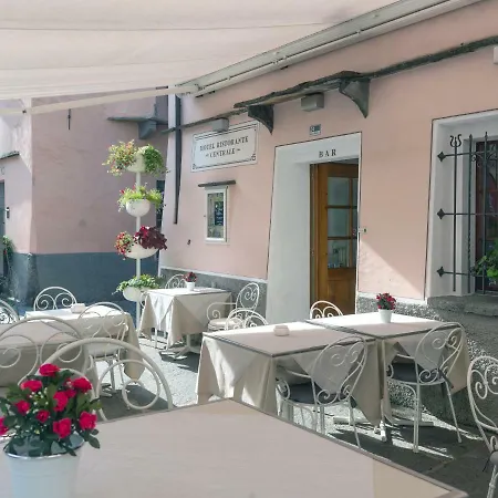 Hotel Centrale, Typically Swiss Poschiavo