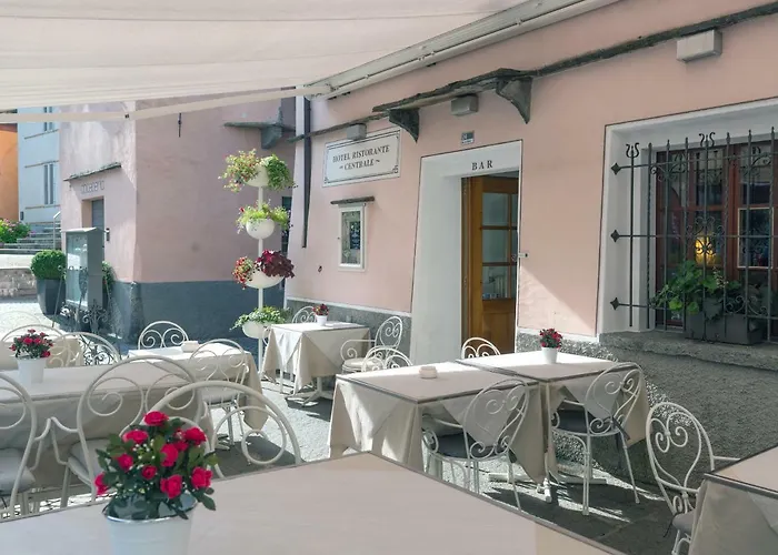 Hotel Centrale, Typically Swiss Poschiavo